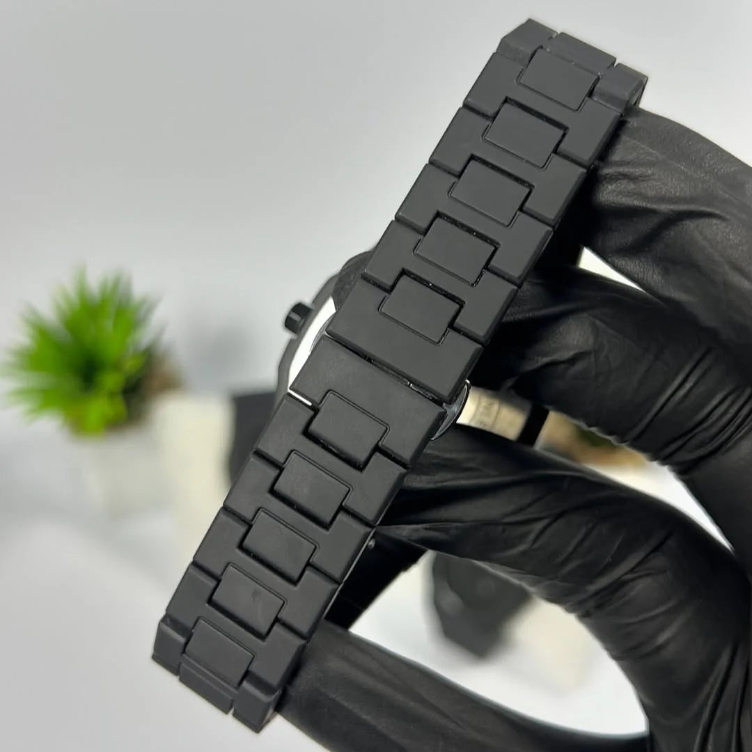 Arabic Dial Polycarbonate Analog Watch